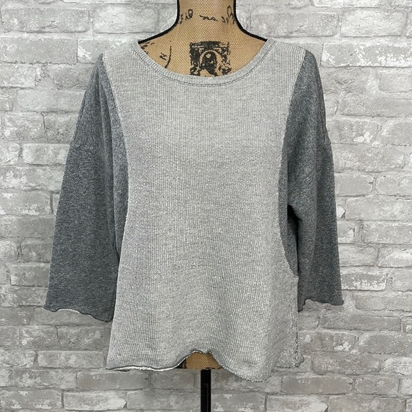 Calvin Klein Performance Grey Top - Picture 1 of 5